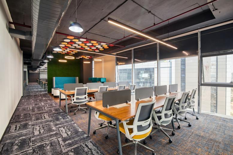 https://boardwalkindia.com/wp-content/uploads/2023/02/working-in-style-five-popular-office-design-trends-in-2021.jpg